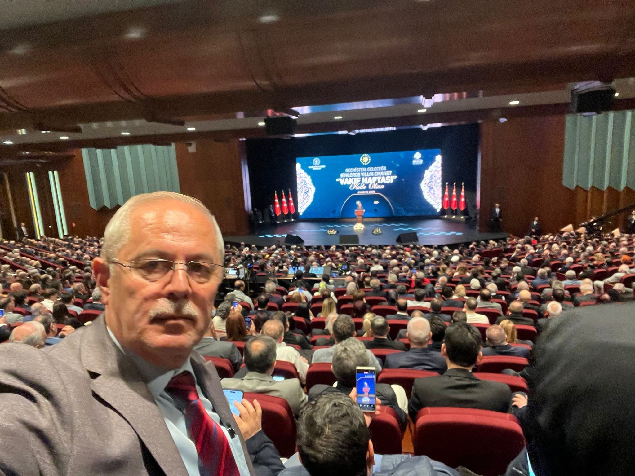 Ankara’da düzenlenen Vakıflar Haftası program salonu